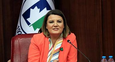 İzmit Belediye Başkanı Fatma Kaplan Hürriyet görevden uzaklaştırıldı