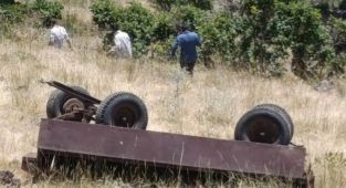 Muş'ta traktör römorku devrildi: 1 ölü, 23 yaralı