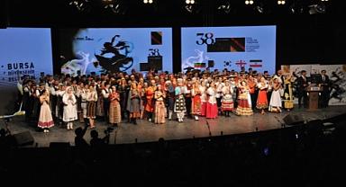 Osmangazi’de Çocuklar Geleceğe Kulaç Atıyor