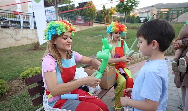 Osmangazi'de Doğanbey Mahallesi'nde yaz akşamı şenliğe dönüştü