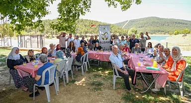 Osmangazi'den alzheimer hastalarına anlamlı etkinlik