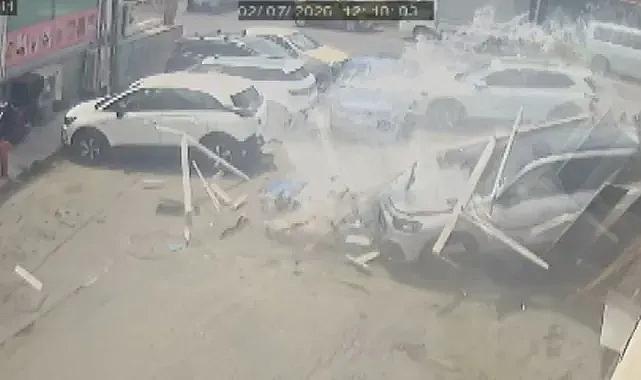 Sarıyer'de fren yerine gaza basan sürücü, ortalığı savaş alanına çevirdi