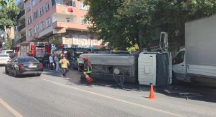 Seyir halindeki su tankeri devrildi