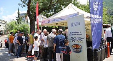 Teleferik Meydanı'nda aşure bereketi
