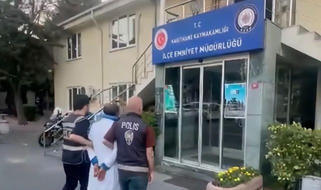 Türk bayrağını yere atan şüpheli yakalandı