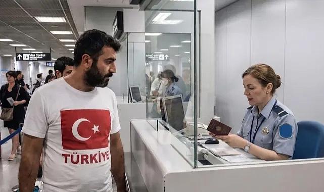 Türk vatandaşlarına kötü haber! Karadağ'a girişte artık vize istenecek