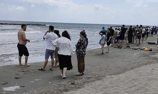 Valiliğin uyarısına rağmen denize girdiler! 1 kişi öldü, 2 kişi hastanelik oldu