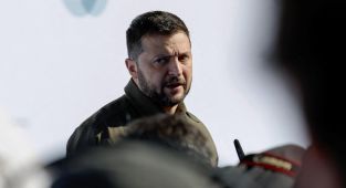 Zelenski, Rusya'daki lojistik merkezlerine saldırılar düzenlediklerini açıkladı