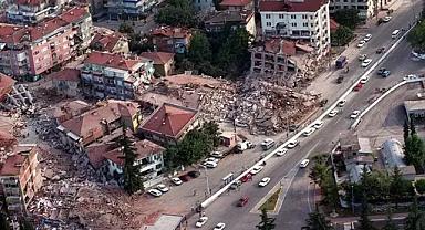 17 Ağustos'un üzerinden 27 yıl geçti