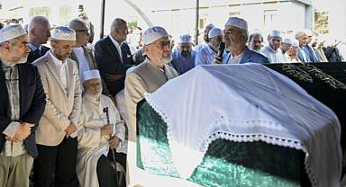 Abdullah Sert'in eşi Zehra Sert son yolculuğuna uğurlandı
