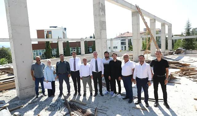 Alanyurt Yüzme Havuzunda Yapım Çalışmaları Sürüyor