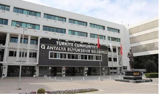Antalya Büyükşehir Belediyesine yönelik soruşturmada 2 kişi gözaltına alındı