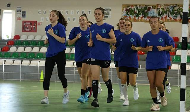 Bursa Büyükşehir Belediyespor Kadın Hentbol Takımı'nda kadro tamam
