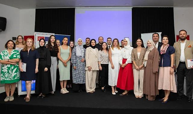 Bursa Büyükşehir'den genç kadınlara dijital ticaret desteği