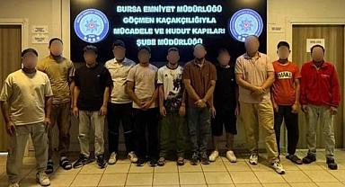 Bursa’da kaçak göçmen operasyonu: 11 kişi yakalandı, 1 şüpheli gözaltında