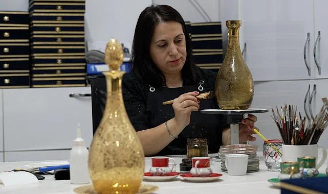 Bursa'da cam sanatı geleneksel motiflerle geleceğe taşınıyor