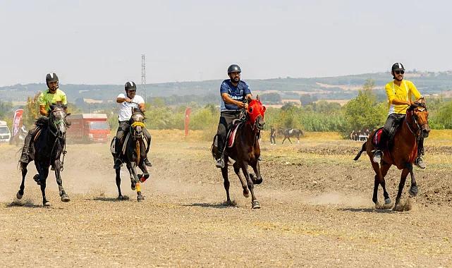 Bursa'da rahvan atları şampiyonluğa koştu