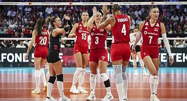 Filenin Sultanları, Macaristan'ı 3-0 ile geçti