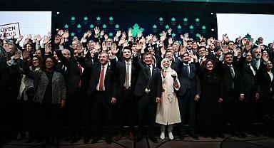 Gelecek Partisi resmen feshedildi