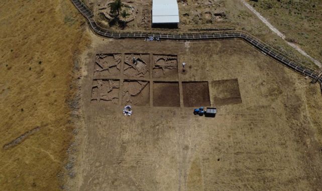 Göbeklitepe'nin kuzeyinde ilk kazı