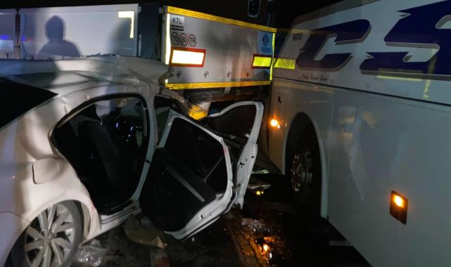 Hatay'da zincirleme trafik kazası: 2 ölü, 4 yaralı