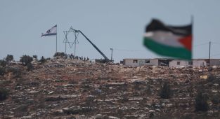 İşgalci İsraillilerden Batı Şeria'da yeni bir yasa dışı yerleşim yeri girişimi