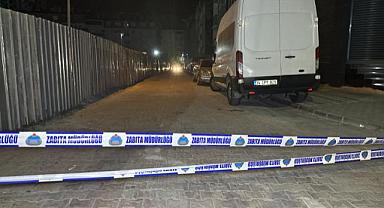 İstanbul'da inşaatta toprak kayması: Yol ulaşıma kapatıldı