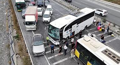 İstanbul'da yolcu otobüsü, İETT otobüsüne çarptı!