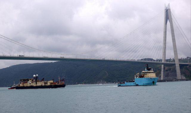İstanbul ve Çanakkale boğazlarından 6 ayda 40 bin gemi geçti