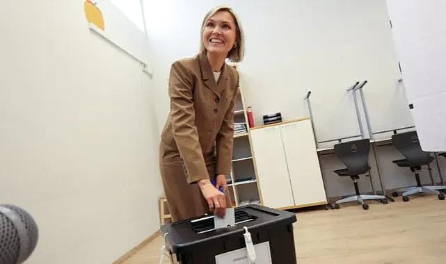 İzlanda'da AB referandumu bitti: Sandıktan 'hayır' cıktı