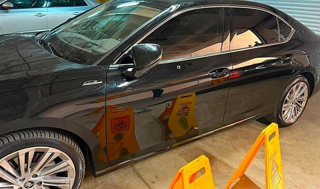 İzmir’de belediye başkanının makam aracına silahlı saldırı