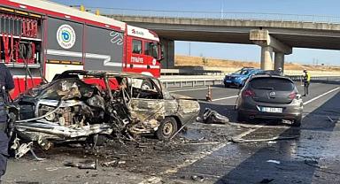 Tekirdağ'da kazada alev alan otomobilin sürücüsü öldü