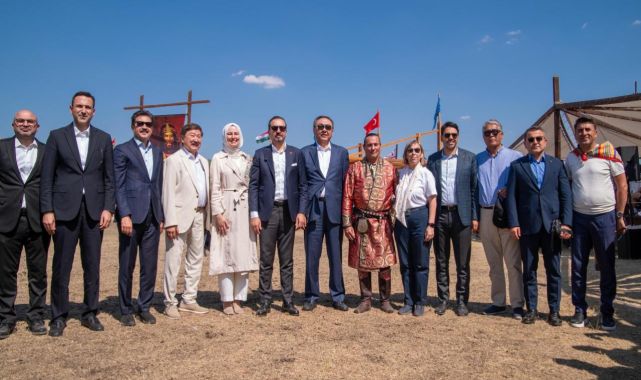 Türk Dünyası Macaristanda buluştu