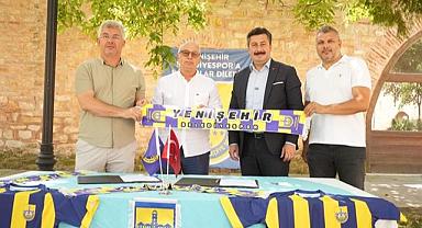 Yenişehir Belediyespor, 3. Lig hedefi için Sait Ulvi Özdemir ile anlaştı