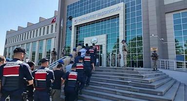 28 ilde DEAŞ operasyonu: 83 şüpheli yakalandı