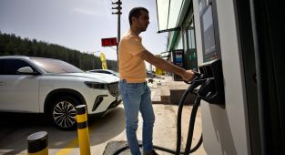 Ağustos'ta elektrikli araçlara 3,5 milyonun üzerinde şarj işlemi yapıldı