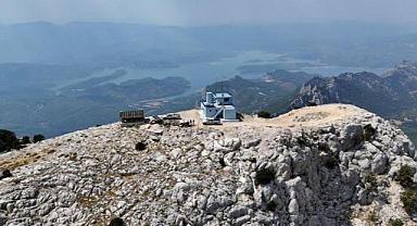 Akçal Kulesi'nden 3 ilin ormanlarına 7/24 gözetim