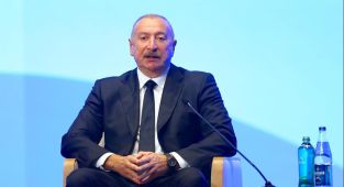 Aliyev: 5 yıl içinde yenilenebilir enerji Azerbaycan'ın her yerinde olacak