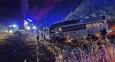Amasya’da yolcu otobüsü şarampole uçtu: 24 yaralı