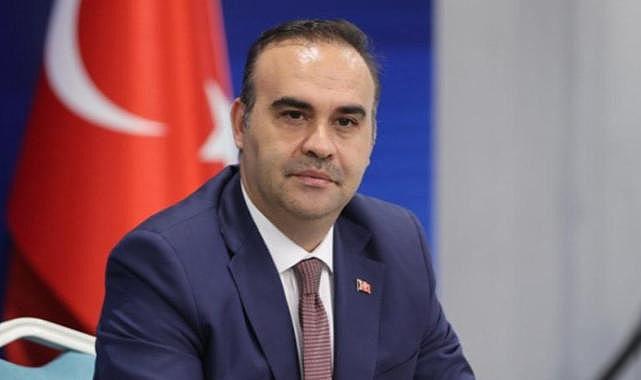 Bakan Kacır: Kamu yatırımlarının en az yüzde 2'si yapay zekaya ayrılacak