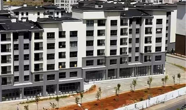 Bakan Murat yarın kiraya sunulacak TOKİ'nin Ataşehir'deki konutları paylaştı