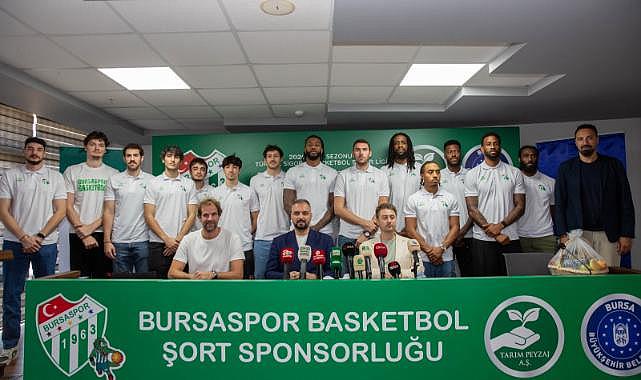Bilecik'in Pazaryeri ilçesinde kan bağışı kampanyası düzenlendi.