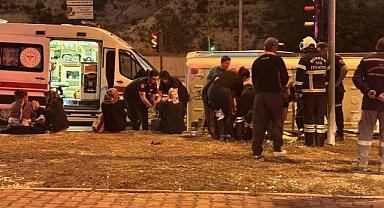 Burdur’da tarım işçilerini taşıyan minibüs devrildi: 9 yaralı