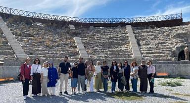 Bursa Büyükşehir'den sağlık çalışanlarına kültürel miras gezisi