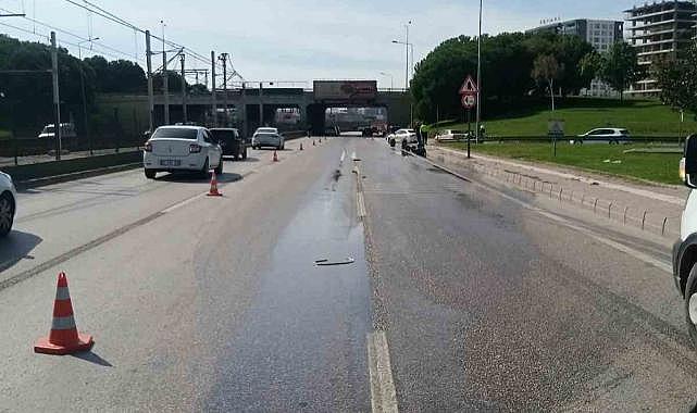 Bursa’da yola dökülen kimyasal madde paniğe sebep oldu, trafik kilitlendi