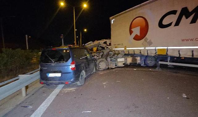 Bursa'da zincirleme kaza: Otoyol trafiğe kapandı