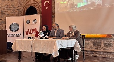 Bursa'da "Gazze'de Öğrenci Olmak" paneli düzenlendi