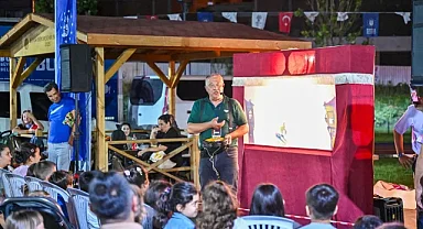 Bursa'da kukla ve Karagöz rüzgârı esti