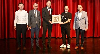 Bursa'da öğretmenler 'Maarifin Kalbinde' oyunla buluştu