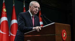 Cumhurbaşkanı Erdoğan, Yağlı Güreş Cumhurbaşkanlığı Kupası'na katılan pehlivanları tebrik etti